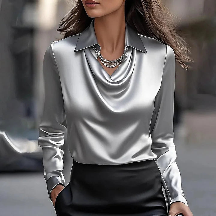 Inês - Blusa de Satén Lujo con Escote Suave