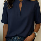 Élise — Blusa elegante con cuello refinado