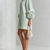 Amara - Mini Vestido Elegante con Botones Florales